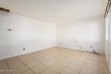 8243 W Whitton Ave, Phoenix, AZ 85033 - photo 7