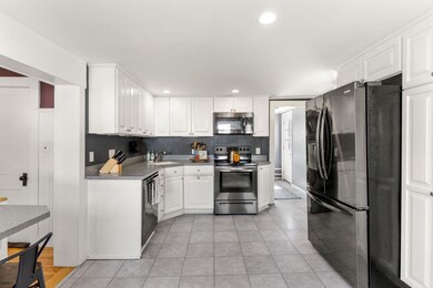 31 N Fruit St, Concord, NH 03301 - photo 3