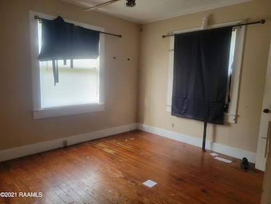 313 E Pershing St, New Iberia, LA 70560 - photo 4