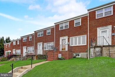 989 Circle Dr, Halethorpe, MD 21227 - photo 2