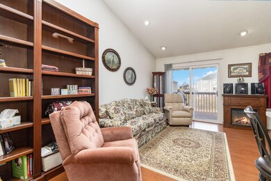 005_10743_lakefront_07-edit