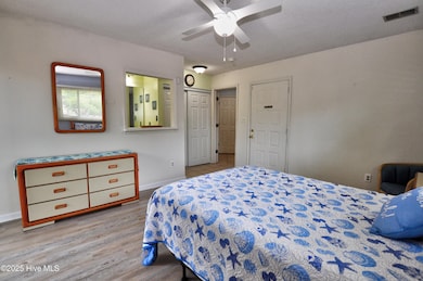 803 Colony Pl
