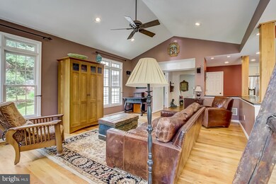 603 Roundtree Ct, Sykesville, MD 21784 - photo 7