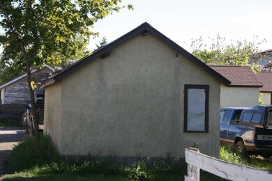 N. wall storage