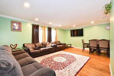 23 Monroe St, Franklin Square, NY 11010 - photo 6