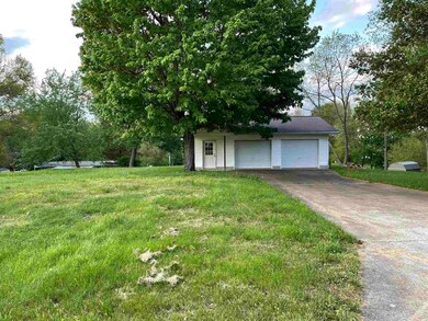 306 E Market St, Chrisney, IN 47611 - photo 2