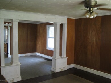 10 Defoe St, Pittston, PA 18640 - photo 4