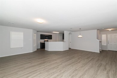 1403 Mark Ln, Ennis, TX 75119 - photo 2