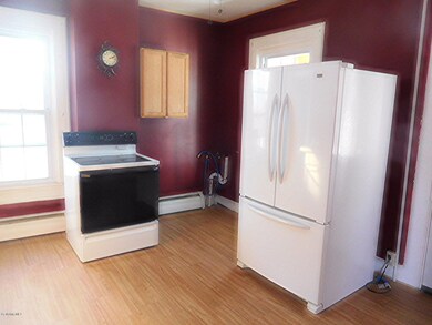 30 Whitman St, North Adams, MA 01247 - photo 6