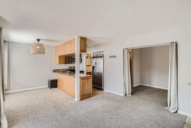 8628 Via Mallorca unit C, La Jolla, CA 92037 - photo 3