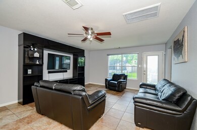 5918 NW Creek Cir, Houston, TX 77086 - photo 5