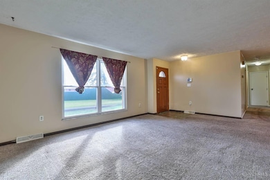 8309 Cox Rd, West Chester, OH 45069 - photo 6