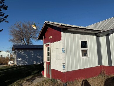 310 D St, Stapleton, NE 69163 - photo 4