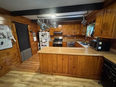 Entrance toward Kitchen