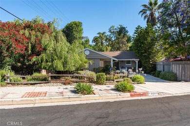 22217 Ybarra Rd, Woodland Hills, CA 91364 - photo 5
