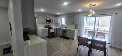 603 Valley View Dr, Tooele, UT 84074 - photo 2