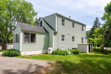 52 Maplecrest St, Newmarket, NH 03857 - photo 3