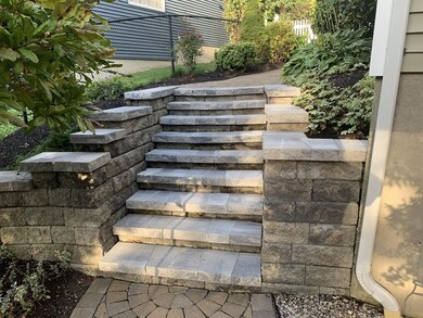 8 Woodcliffe Ave, Worcester, MA 01604 - photo 7