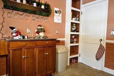 30 Knowles Rd, Worcester, MA 01602 - photo 4