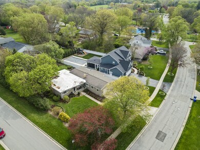 124 E Elm St, Wheaton, IL 60189 - photo 4
