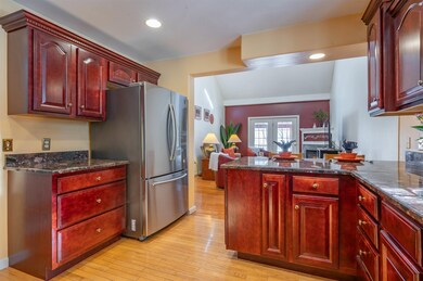 71 N High St unit 1, Derry, NH 03038 - photo 6