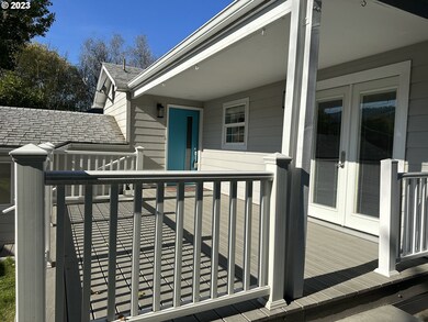 820 E 9th St, the Dalles, OR 97058 - photo 5