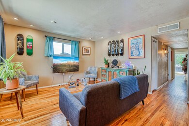 2714 Mountain Ave, El Paso, TX 79930 - photo 5