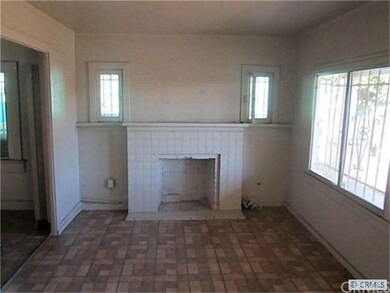 Front Unit Living Room