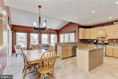 720 Waters Edge Ct, Sykesville, MD 21784 - photo 7