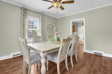 Dining Rm