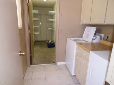 Washer/dryer...storage