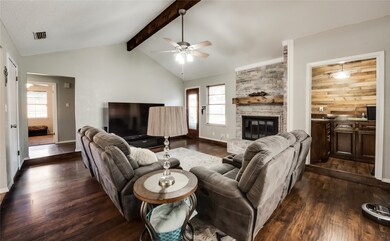 2112 Norwood Dr, Hurst, TX 76054 - photo 6