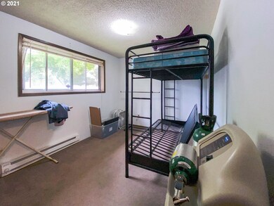 1421 NE Olvera Ct, Gresham, OR 97030 - photo 7