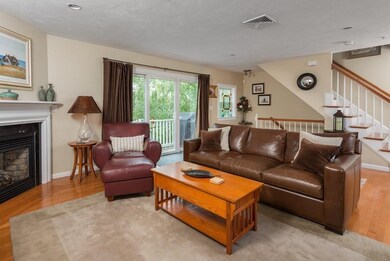 10 Ricciuti Dr unit 5, Quincy, MA 02169 - photo 4