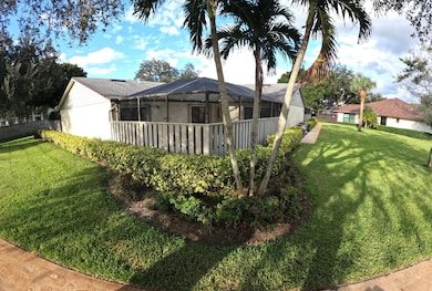 1713 Mariners Cove unit 7C, Fort Pierce, FL 34950 - photo 5