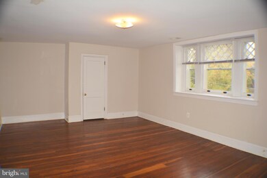 531 W Hansberry St unit 3, Philadelphia, PA 19144 - photo 3
