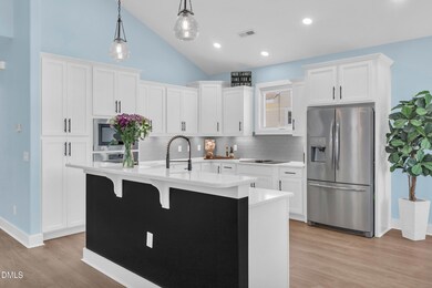 405 Ivy Ln, Carolina Beach, NC 28428 - photo 3