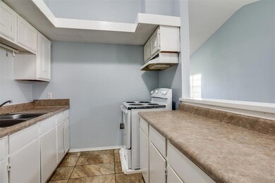 8818 Spaugh Ct, Fort Worth, TX 76108 - photo 5