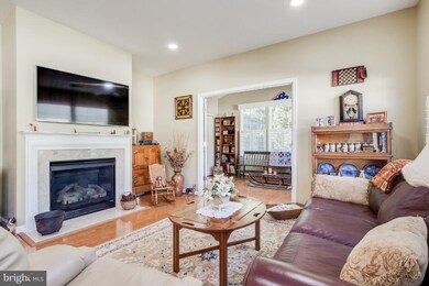 3983 Great Harvest Ct, Dumfries, VA 22025 - photo 5