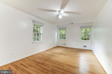 7700 Crossover Dr, McLean, VA 22102 - photo 7