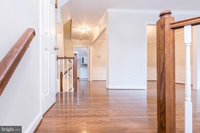 2009 Gervais Dr, Falls Church, VA 22043 - photo 2