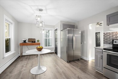 21 Pemberton St, Worcester, MA 01610 - photo 6