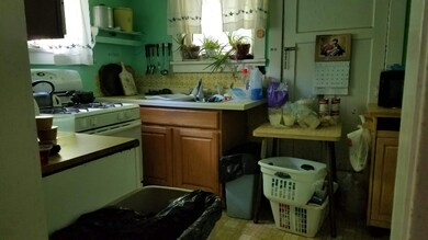 321 S Jefferson St, Marshall, MI 49068 - photo 7