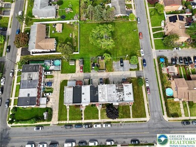 810 S 10th St, Allentown, PA 18103 - photo 5