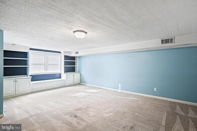 942 Grovehill Rd, Halethorpe, MD 21227 - photo 4