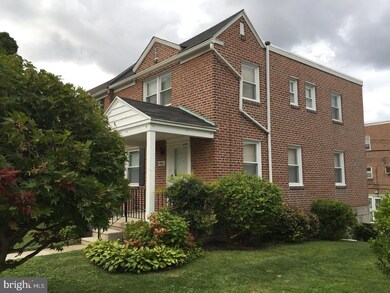 815 Laurel Rd, Lansdowne, PA 19050 - photo 2