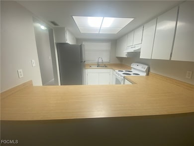 2258 Iris Way, Fort Myers, FL 33905 - photo 7