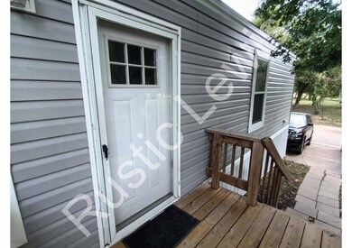Entrance/Walkway