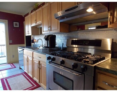 77 Arlington St, Fitchburg, MA 01420 - photo 4