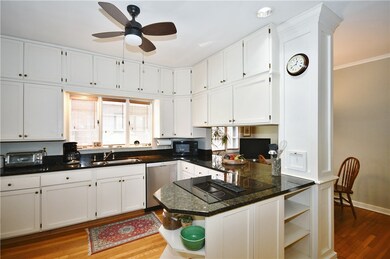 6413 Beacon St, Pittsburgh, PA 15217 - photo 7